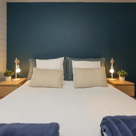 Le Calain, Elegance Et Confort A 50 M De La